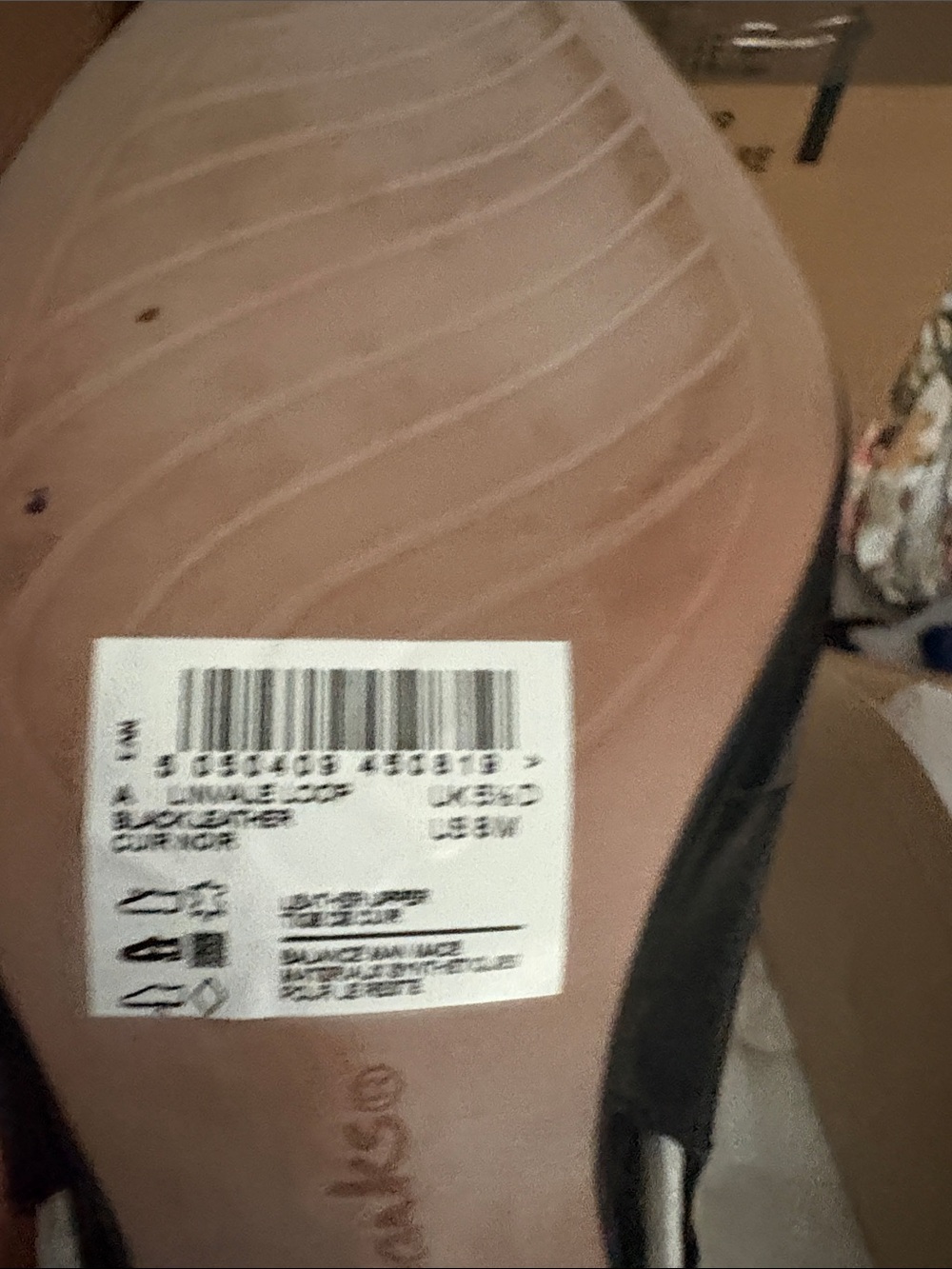 Clarks Box Logo - Picture 3 of 5